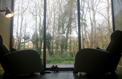 Llansadwrn Apartment | Creatively converted barn in accessible rural spot
