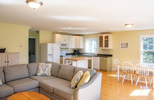 Vinalhaven House | Creeds Cove Cottage on the Reach-Water Access-Deep Water Mooring Available