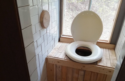 St-Augustin-de-Woburn Ski Chalet | Creek Cottage
