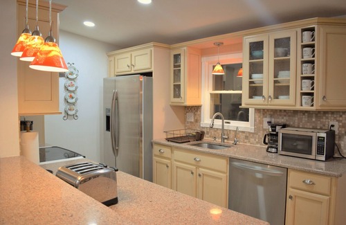 Windham House | Creek house with expansive mountain views