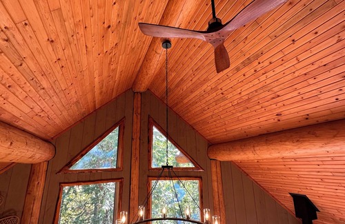 Crawford Bay Cabin | Creek side cabin in the woods with wood stove and deck - pet friendly!