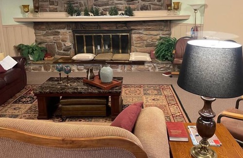 Hermosa House | Creek View Lodge - #8