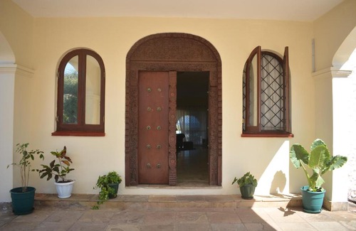 Mombasa Villa | Creek Villa