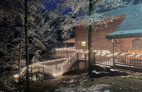 Bryant House | Creekhouse secluded cabin on Creek in the mountains of northern Alabama
