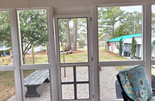 Oriental Cottage | Creeks End - Charming cottage with private dock