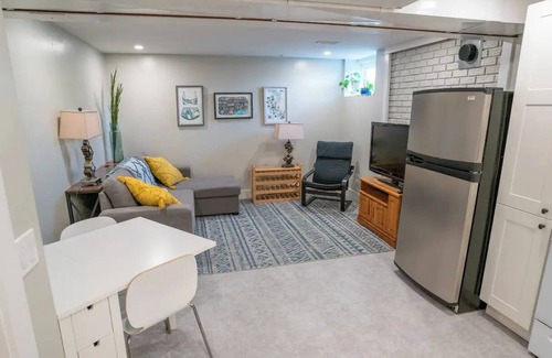 Thunder Bay House | Creekside 2BR Bsmnt Suite w/3 Queen Beds, close to hiking trails