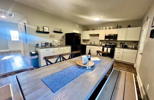 Westfield Apartment | Creekside at Grand Park