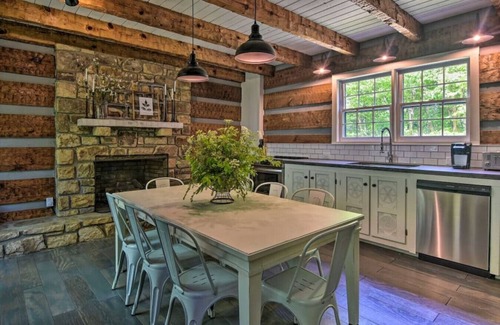 Frank Apartment | Creekside cabin w/hot tub, fireplace & trail