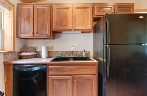 South Fork Cabin | Creekside cabin with private hot tub, washer/dryer, WiFi & wood fireplace