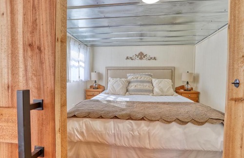 Wimberley House | Creekside Cabins - The Hunter's Lodge