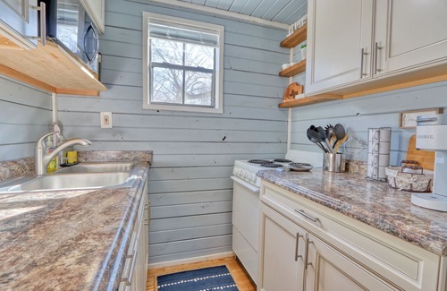Wimberley Cottage | Creekside Cabins - The Texan | Studio Layout with Creek Access!