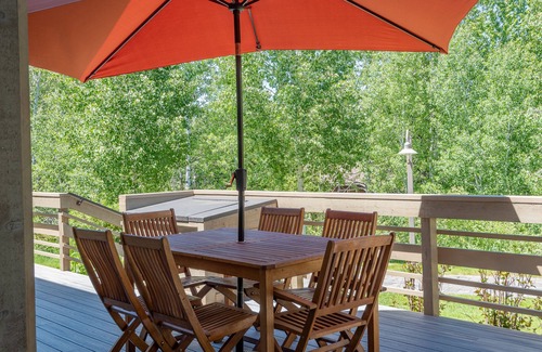Sun Valley Condo | Creekside Condo 1296 - Bright & Sunny w/Sun Valley Amenities & Mountain View