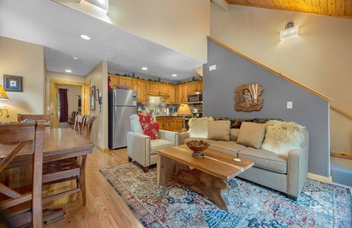 Fall River Estates Condo | Creekside Condos C (HT)
