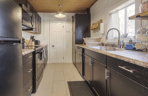 Wimberley Cottage | Creekside Cottage | Charming Cabin with Prime Creek Access