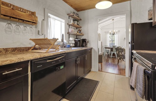 Wimberley Cottage | Creekside Cottage | Charming Cabin with Prime Creek Access