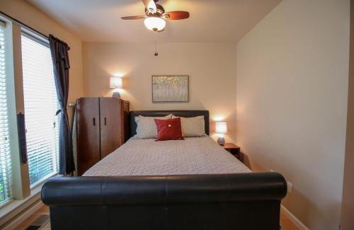 Jacksonville Apartment | Creekside Cottage
