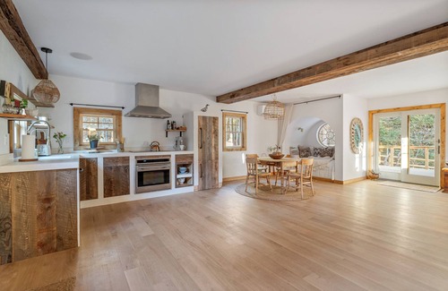 East Jewett Cabin | Creekside Couple's Retreat w Hot Tub, Sauna and Game Room, 2 minutes from lake