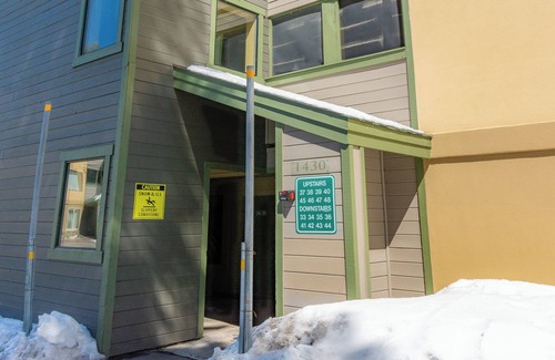 Kirkwood Condo | Creekside Escape 38 at the Basecamp