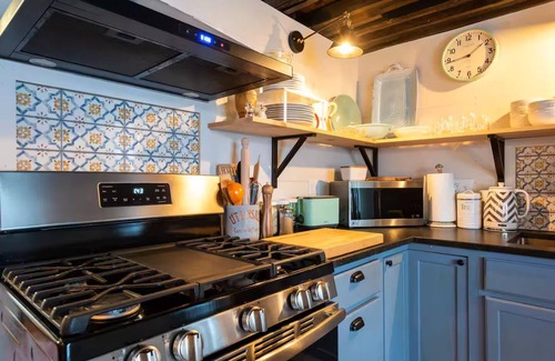 Coxsackie House | Creekside farmhouse w/fireplace & hot tub
