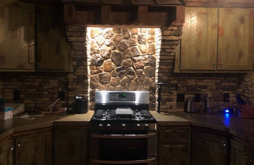 McCaysville House | Creekside Fishing at TroutHaven – Paradise in the Mountains