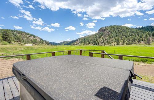 Florissant House | Creekside Florrisant Hideaway - Great for Anglers!