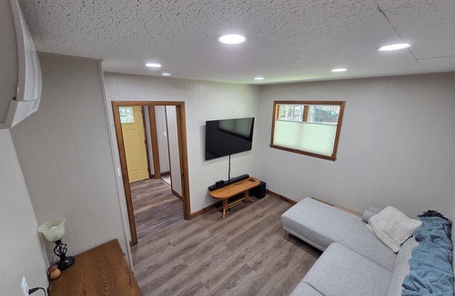 Carsonville House | Creekside Forest Retreat 100M Wifi and IR Sauna