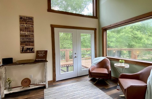 Vinton Cabin | Creekside Hammock Hangout