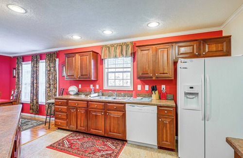 Graham County House | Creekside Haven w/Fire Pit Near Nantahala River