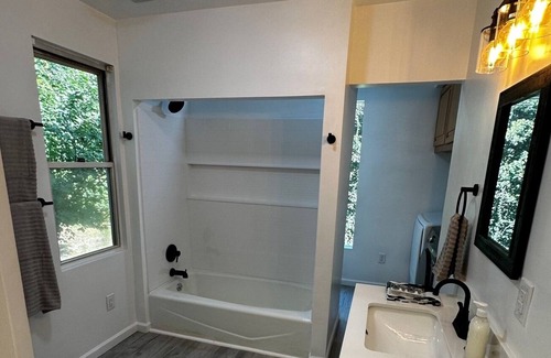 LaVale House | Creekside Home w/Private Yard and Creek Access w/Running Water Sounds