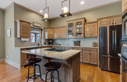 Bucyrus House | Creekside Lodge - Acreage + Fire Pit + Pond +Sleeps 14