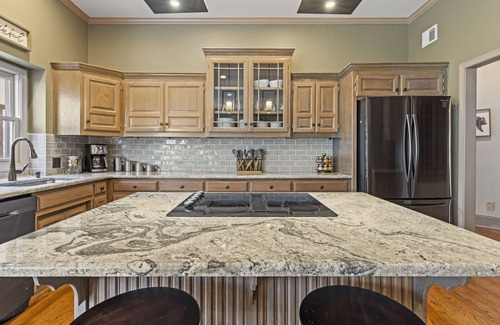 Bucyrus House | Creekside Lodge - Acreage + Fire Pit + Pond +Sleeps 14