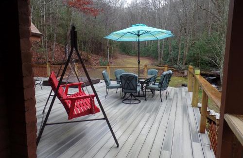 Robbinsville Bed & Breakfast | Creekside Paradise Bed and Breakfast