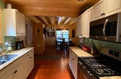Ellijay House | Creekside Storie. Waterfalls, Hiking, Biking, Creekside Storie. Hot Tub, Cohutta Forest, Hiking, Bik