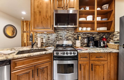 Fall River Estates Condo | Creekside Suite 03 River View!