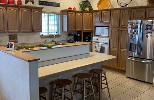 Florence House | Creekside Tranquility, Spacious Home & Property Within 20 Minutes From Missoula