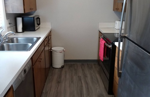 Central Area Condo | Creekside View - Large 2 Bedroom 2 Bath Condo Over 1050 SF!
