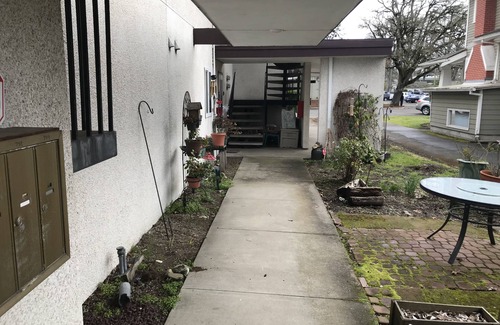 Central Area Condo | Creekside View - Large 2 Bedroom 2 Bath Condo Over 1050 SF!