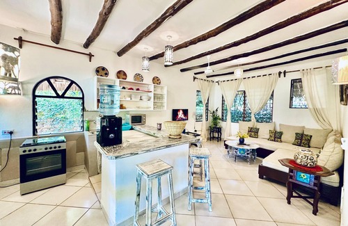 Shanzu Villa | Creekside Villa Bavaria