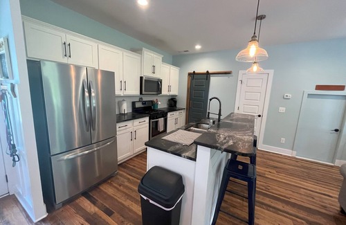 Minnesott Beach Cottage | Creekside - Your family retreat!