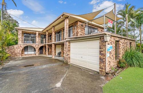Hat Head House | Creel At Hat Head - 8 Hutcheson Street