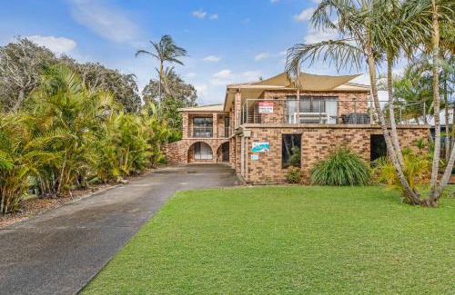 Hat Head House | Creel At Hat Head - 8 Hutcheson Street