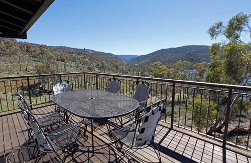Jindabyne House | Creel Lodge