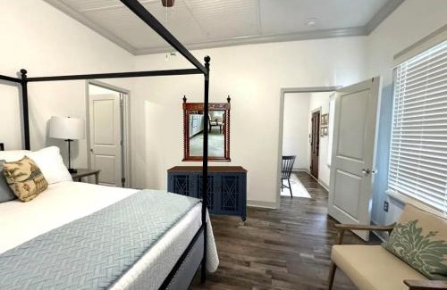 Natchez House | Creole Cottage - 2 Bed, 1 Bath, Pet Friendly with Fee, Walk to Downtown, Grill, Washer & Dryer