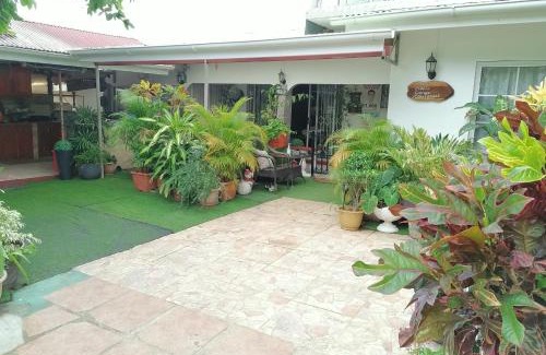Pointe Larue Apartment | Creole Cottage Homestay