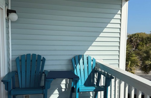 Crescent Beach Condo | Crescent Beach Gemn2-bedroom 2-Bath condo — North Myrtle Beach