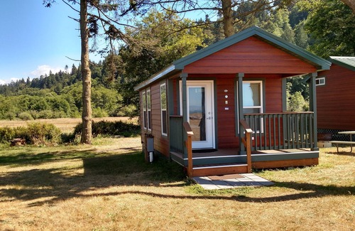 Port Angeles Cabin | Crescent Beach and RV Park