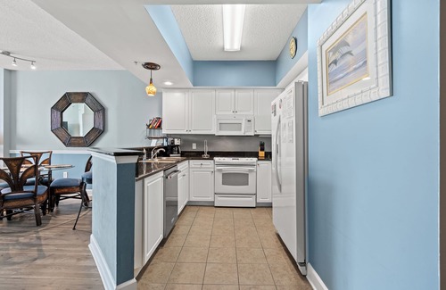 Crescent Beach Condo | Crescent Keyes Penthouse 18 - 2 Bed/2 Bath Ocean Front Condo - Pools, Hot Tub, & Lazy River