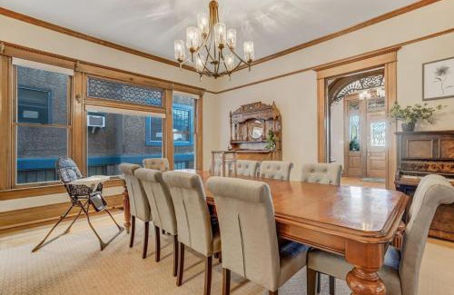 Central Colorado Springs House | Crescent Mansion - Golf Hot Tub BBQ Skyline Views