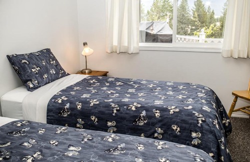 East Kootenay Hotel | Crescent Motel