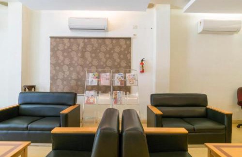 Nungambakkam Hotel | Crescent Park